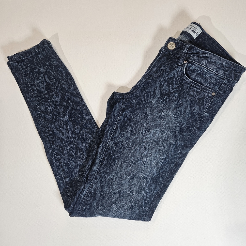 Aeropostale Womens Jeggings 1/2 Regular Lola Blue Aztec Paisley‎ Low Rise Slim